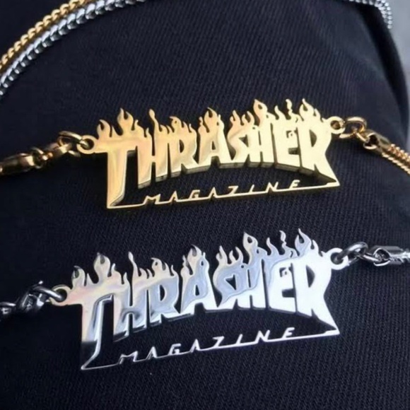 GOLD Thrashers magazine pendant chain - Picture 2 of 5